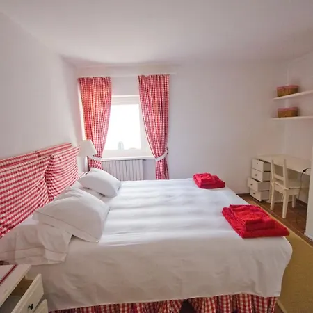 Sleeps 14 Pool Wifi
